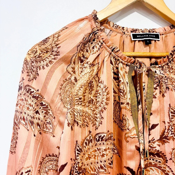 MELANIE LYNE Beige floral & shimmering blouse - Picture 2 of 8